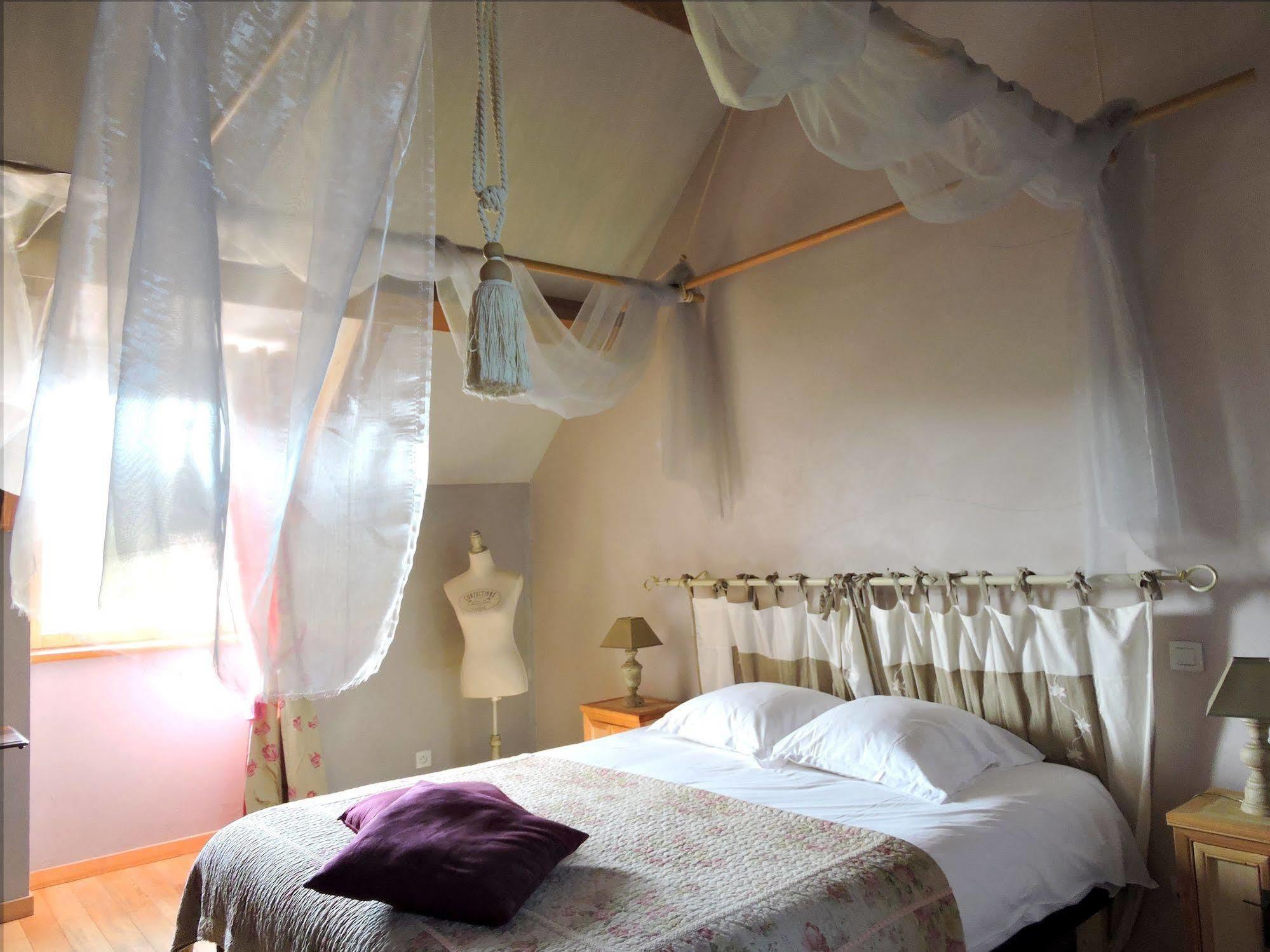 Le Manoir Du Pas Jahan Couëron Buitenkant foto