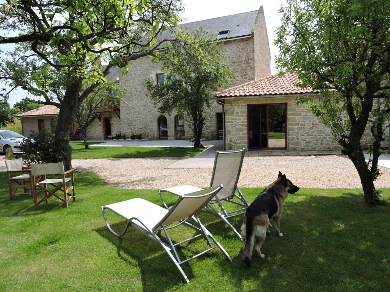 Le Manoir Du Pas Jahan Couëron Buitenkant foto